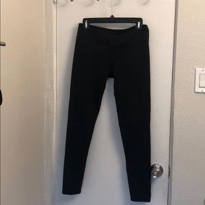 BLACK Full Length Fabletics Leggings